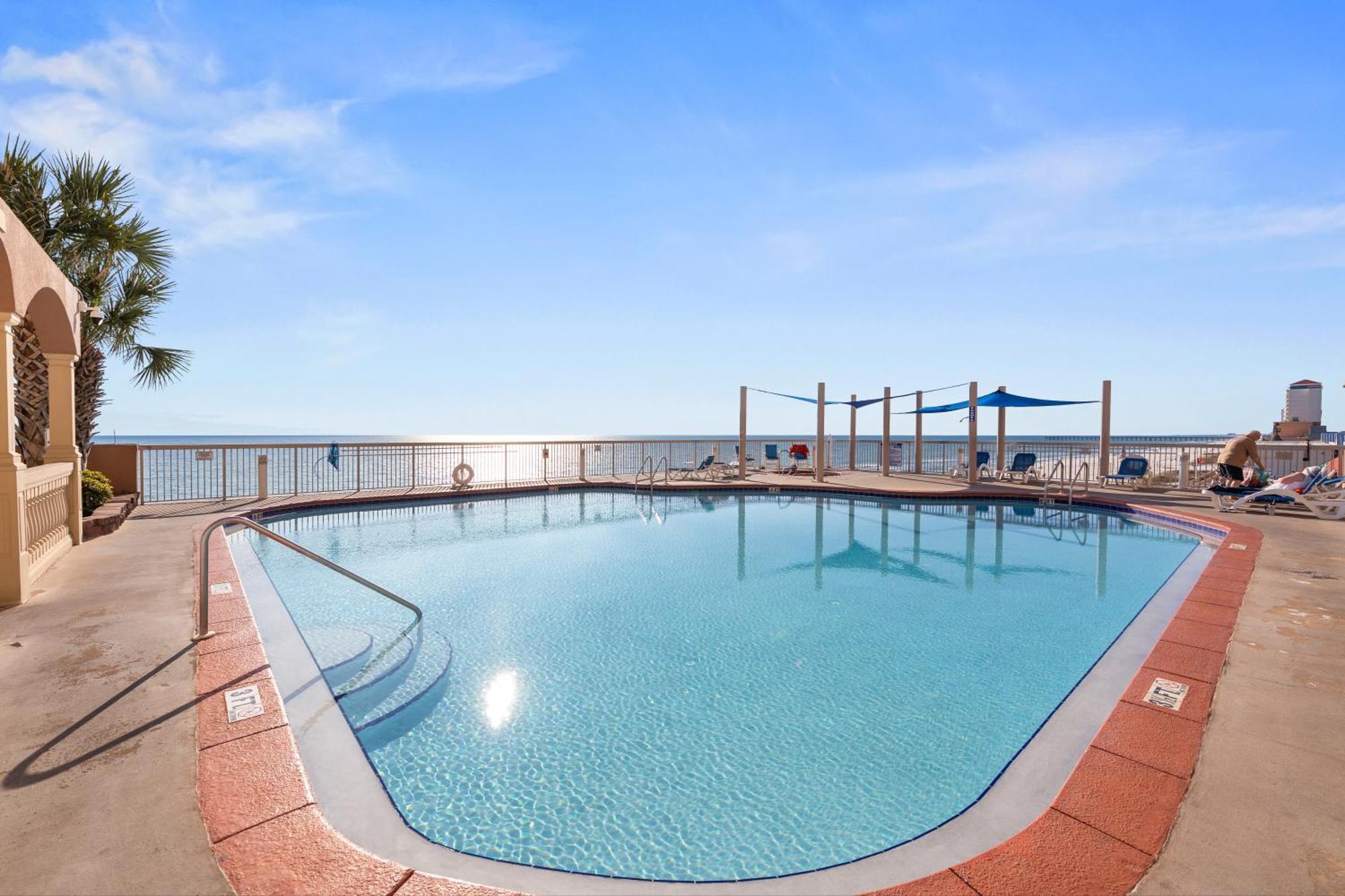 Gulf Front Master Bedroom! 2 Pools & Hot Tubs! Sleeps 8! Panama City Beach Zewnętrze zdjęcie