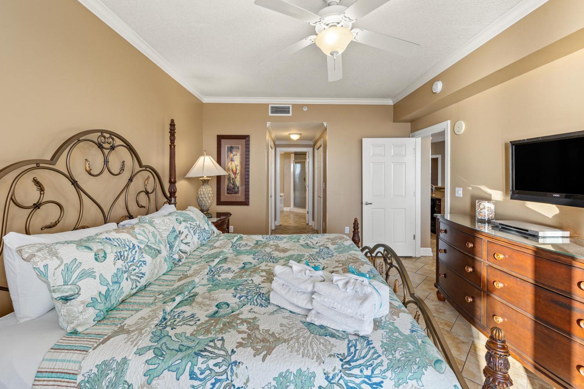 Gulf Front Master Bedroom! 2 Pools & Hot Tubs! Sleeps 8! Panama City Beach Zewnętrze zdjęcie